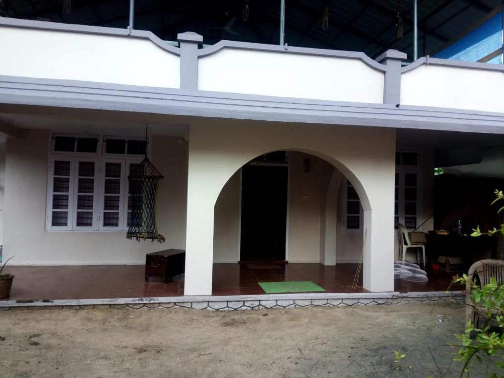 Elara Beach View Homestay Alappuzha Bagian luar foto